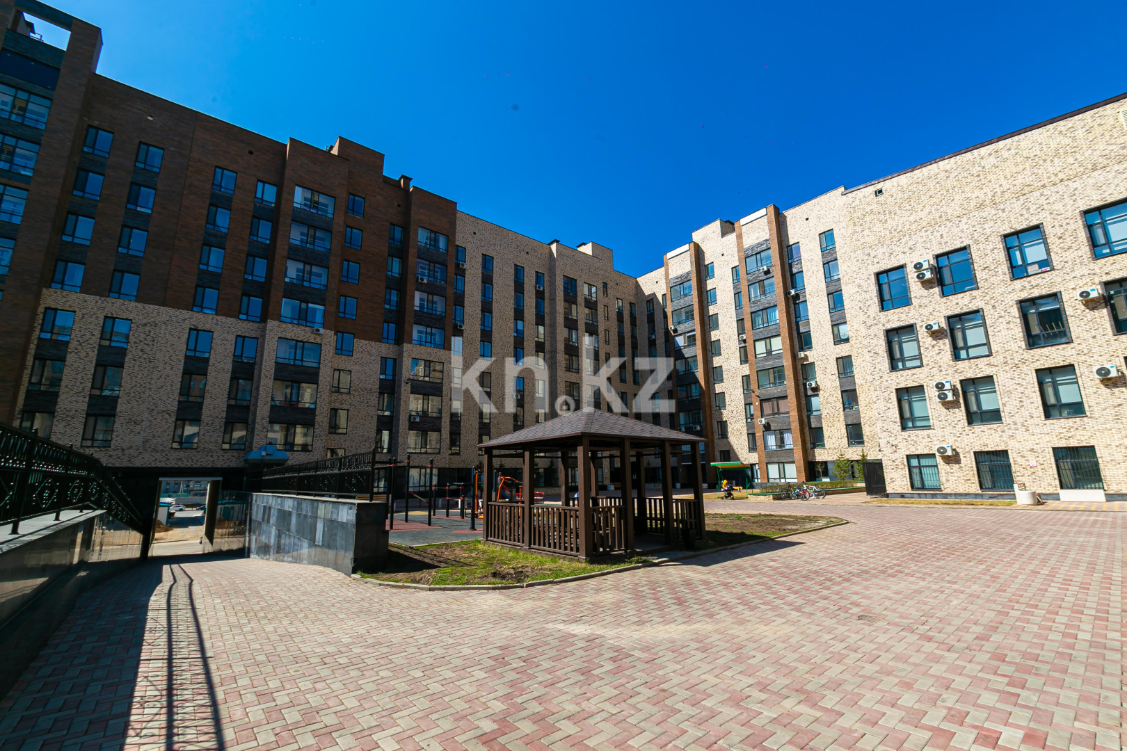 Продажа 3-комнатной квартиры, 85 м², пр. Туран, дом  42 в Астане - фото 15