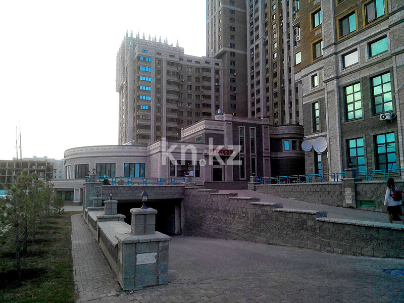 Продажа 2-комнатной квартиры, 77 м², пр. Кабанбай батыра, дом  11 в Астане - фото 5