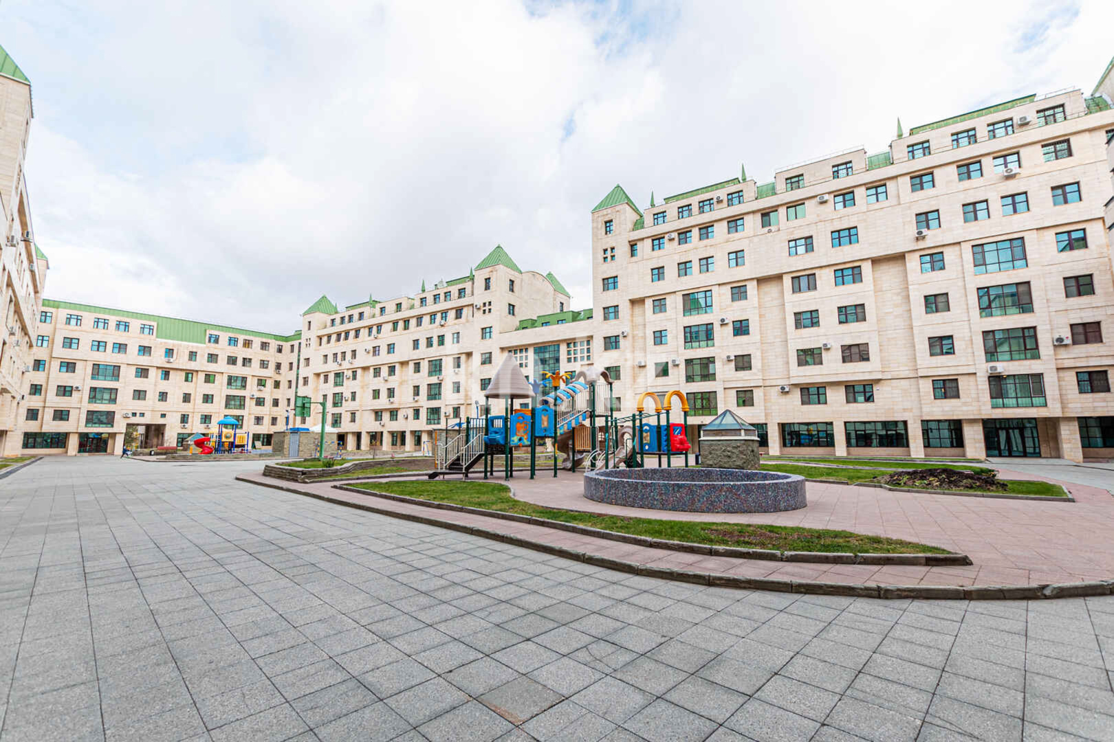 Продажа 3-комнатной квартиры, 92 м², пр. Кабанбай батыра, дом  13 в Астане - фото 15