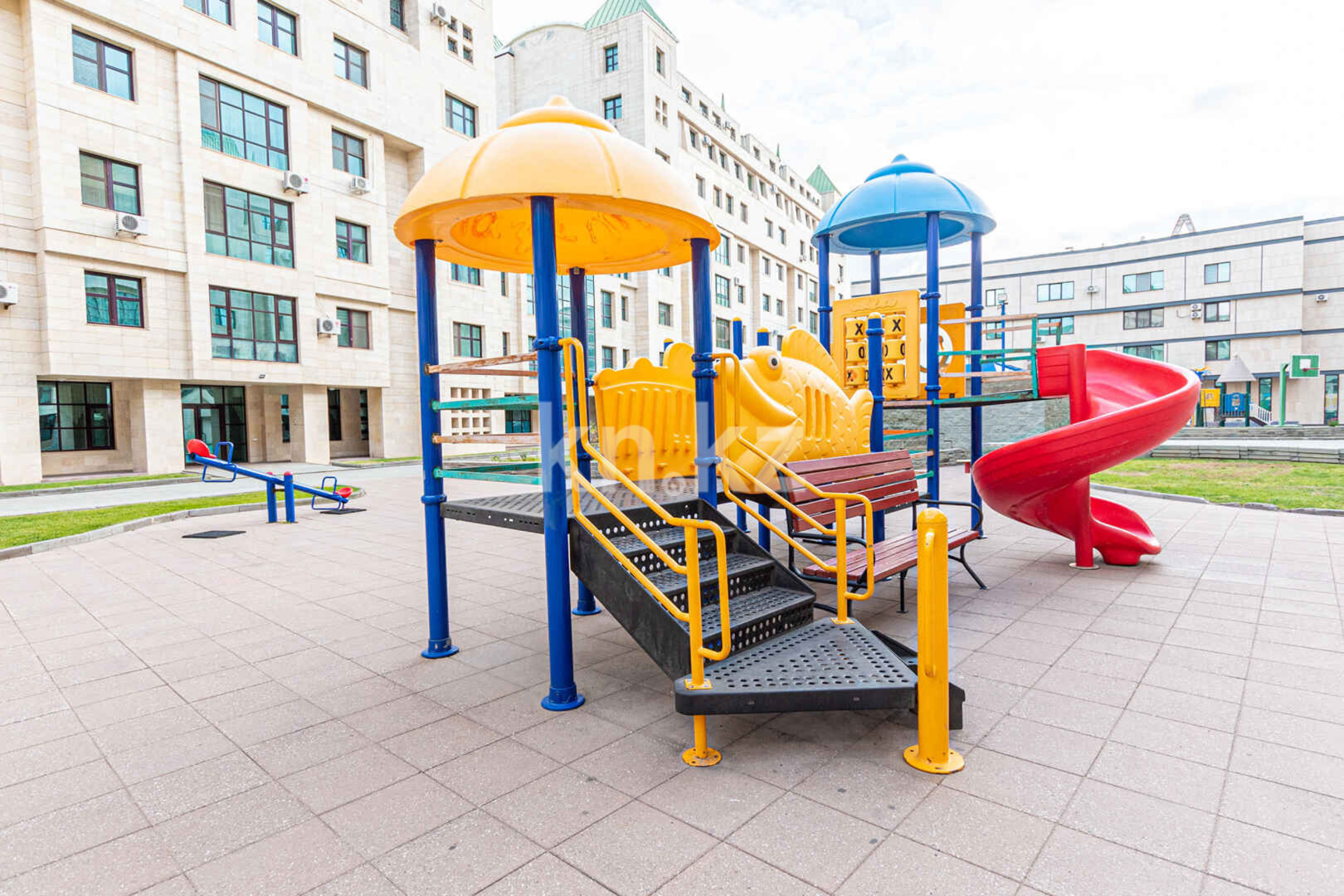 Продажа 3-комнатной квартиры, 92 м², пр. Кабанбай батыра, дом  13 в Астане - фото 18