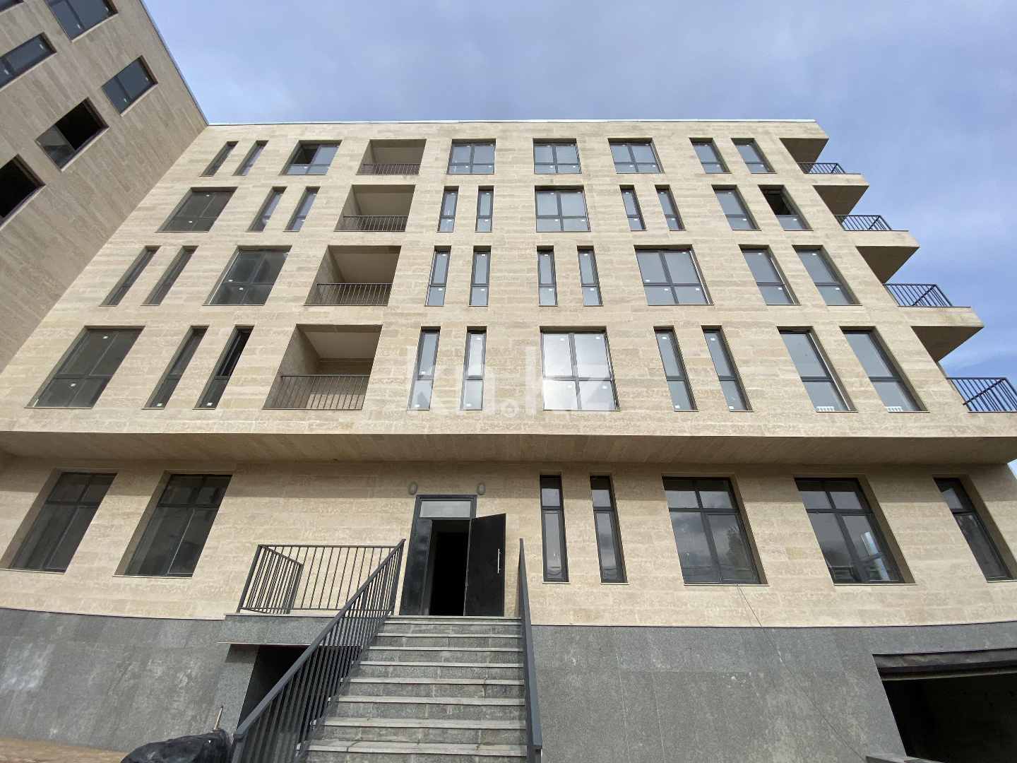 Продажа 2-комнатной квартиры, 57 м², ул. Головацкого, дом  65 в Алматы - фото 8