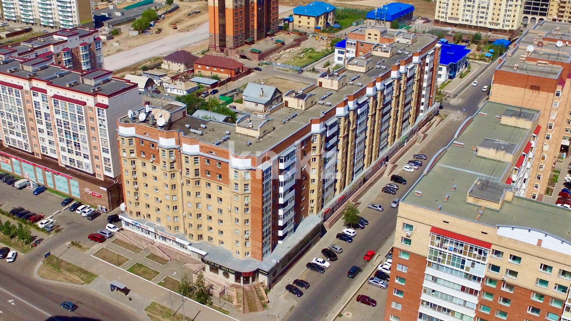 Продажа 2-комнатной квартиры, 68 м², ул. Сейфуллина, дом  3 в Астане - фото 3