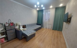 Продажа 1-комнатной квартиры, 42 м²