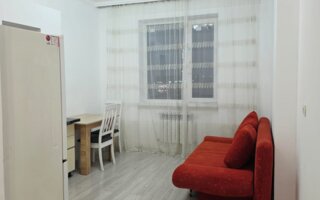 Продажа 1-комнатной квартиры, 42 м²