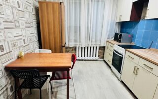 Продажа 4-комнатной квартиры, 84 м²