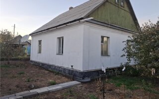 Продажа 4-комнатного дома, 77.3 м²