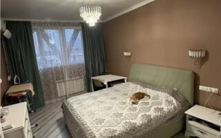 Продажа 4-комнатной квартиры, 100 м²