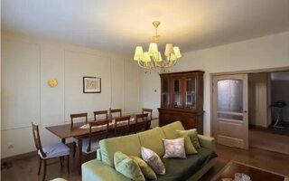 Продажа 4-комнатной квартиры, 143.4 м²