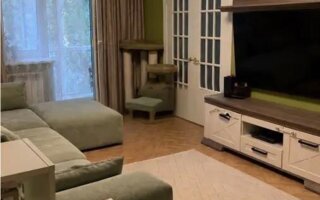 Продажа 3-комнатной квартиры, 59.7 м²