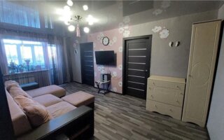 Продажа 4-комнатной квартиры, 60 м²