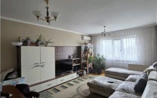 Продажа 3-комнатной квартиры, 87.7 м²