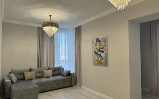 Продажа 2-комнатной квартиры, 72.5 м²