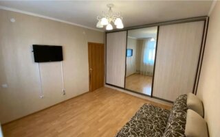 Продажа 1-комнатной квартиры, 37 м²