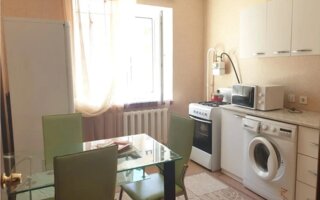 Продажа 2-комнатной квартиры, 56 м²