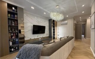 Продажа 2-комнатной квартиры, 116.8 м²