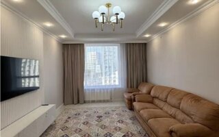 Продажа 2-комнатной квартиры, 65.4 м²
