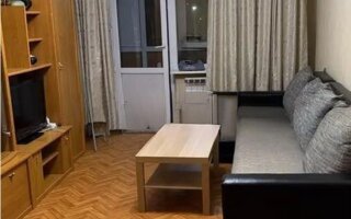 Продажа 1-комнатной квартиры, 42 м²