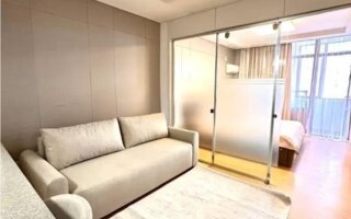 Продажа 1-комнатной квартиры, 42 м²