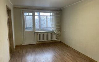 Продажа 3-комнатной квартиры, 52 м²