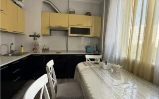 Продажа 2-комнатной квартиры, 54 м²