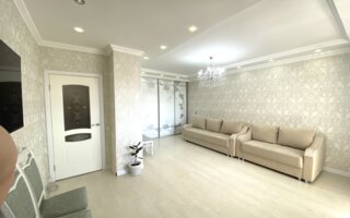 Продажа 1-комнатной квартиры, 56 м²