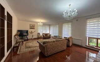 Аренда 7-комнатного дома, 350 м²