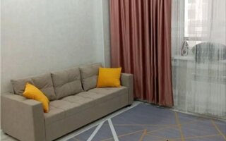 Продажа 1-комнатной квартиры, 42 м²