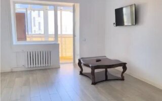 Продажа 1-комнатной квартиры, 42 м²