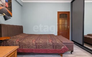 Продажа 4-комнатной квартиры, 77.7 м²