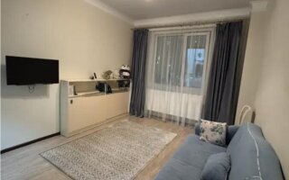 Продажа 1-комнатной квартиры, 49.5 м²