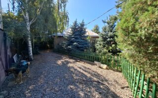Продажа 4-комнатного дома, 77.8 м²
