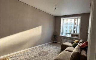 Продажа 1-комнатной квартиры, 42.6 м²