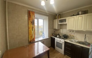 Продажа 3-комнатной квартиры, 59 м²