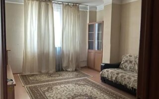 Продажа 2-комнатной квартиры, 71.7 м²