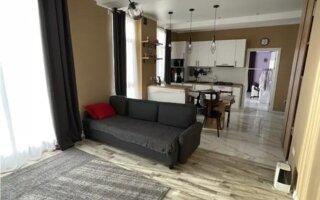 Продажа 3-комнатной квартиры, 80.2 м²