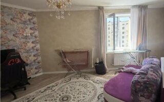 Продажа 4-комнатной квартиры, 164 м²