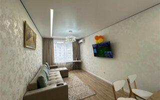 Продажа 2-комнатной квартиры, 47.5 м²