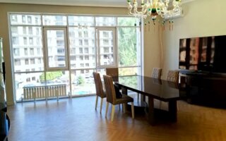 Продажа 4-комнатной квартиры, 142.4 м²