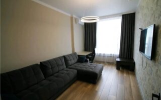 Продажа 1-комнатной квартиры, 37 м²