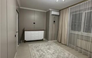 Продажа 1-комнатной квартиры, 41.9 м²