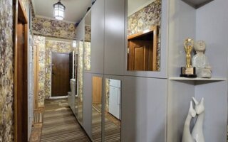 Продажа 3-комнатной квартиры, 57 м²