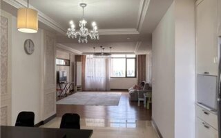 Продажа 4-комнатной квартиры, 178 м²