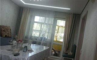 Продажа 4-комнатной квартиры, 61 м²