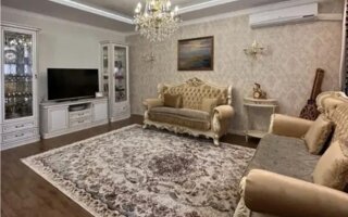 Продажа 4-комнатной квартиры, 158 м²