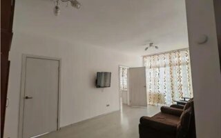 Продажа 3-комнатной квартиры, 67.9 м²