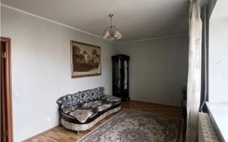 Продажа 2-комнатной квартиры, 69.9 м²