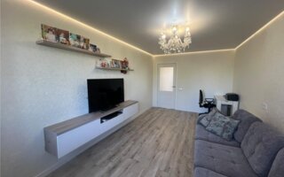 Продажа 4-комнатной квартиры, 85 м²