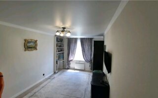 Продажа 1-комнатной квартиры, 42.3 м²