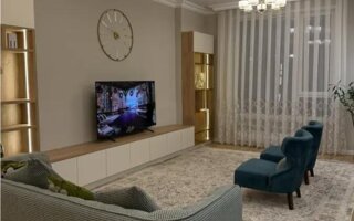 Продажа 3-комнатной квартиры, 106.8 м²