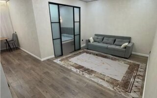 Продажа 2-комнатной квартиры, 42 м²